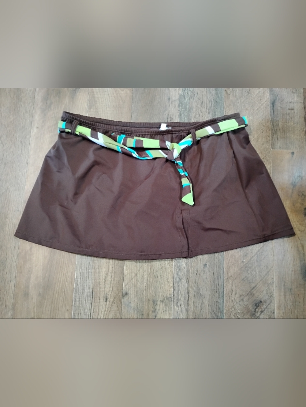 Ocean Dreams NWOT Brown Swim Skirt with Green & Turquoise Belt Women's Size: 14